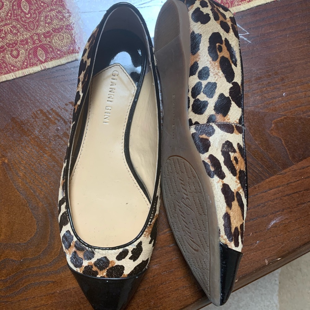 Flats - Picture 2 of 2